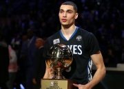 开云体育官网-当舞台灯光亮起，欧冠半决赛之夜，德罗赞的反脆弱证明