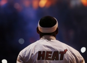 开云体育官网-从雷恩速胜到国家德比接管，现代足球的决定性瞬间