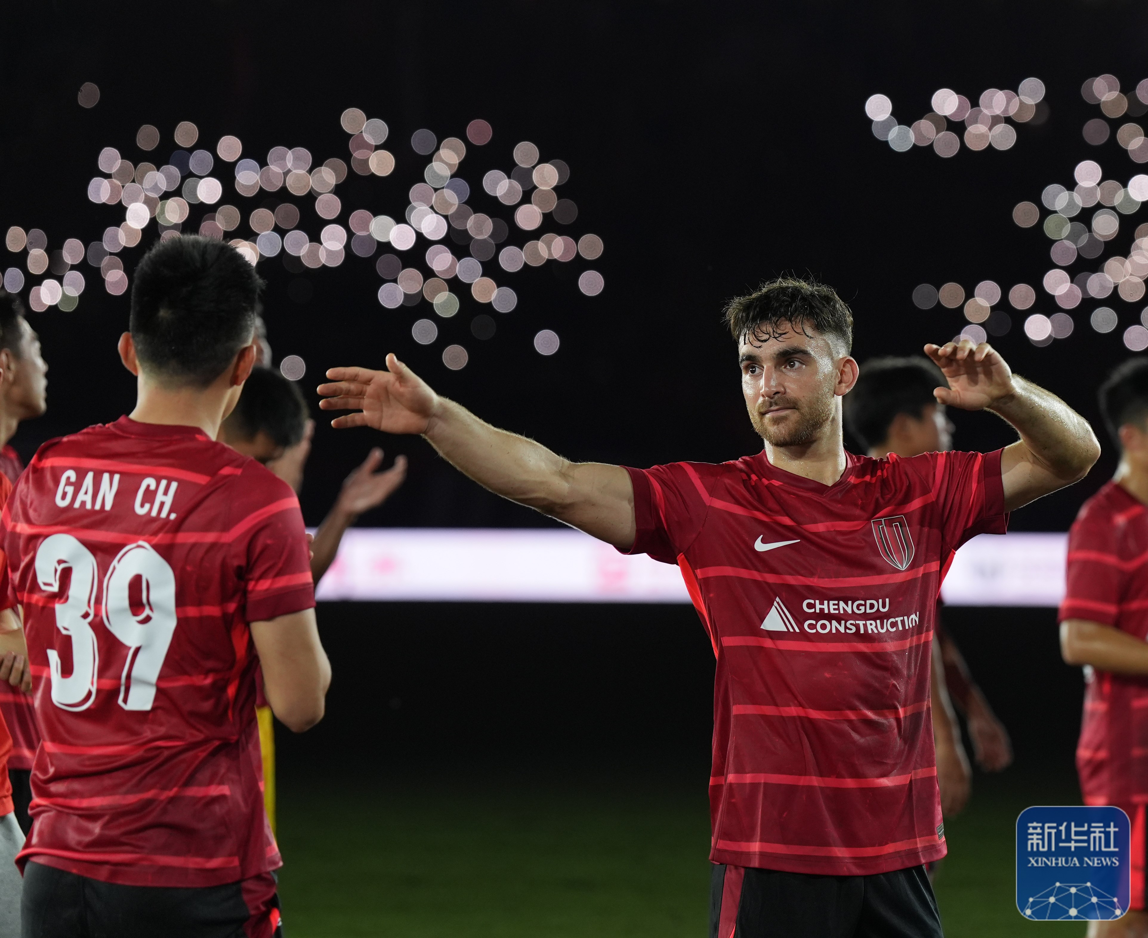 曼城客场击败对手,晋级形势更加乐观的简单介绍 曼城客场击败对手,晋级形势更加乐观的简单介绍