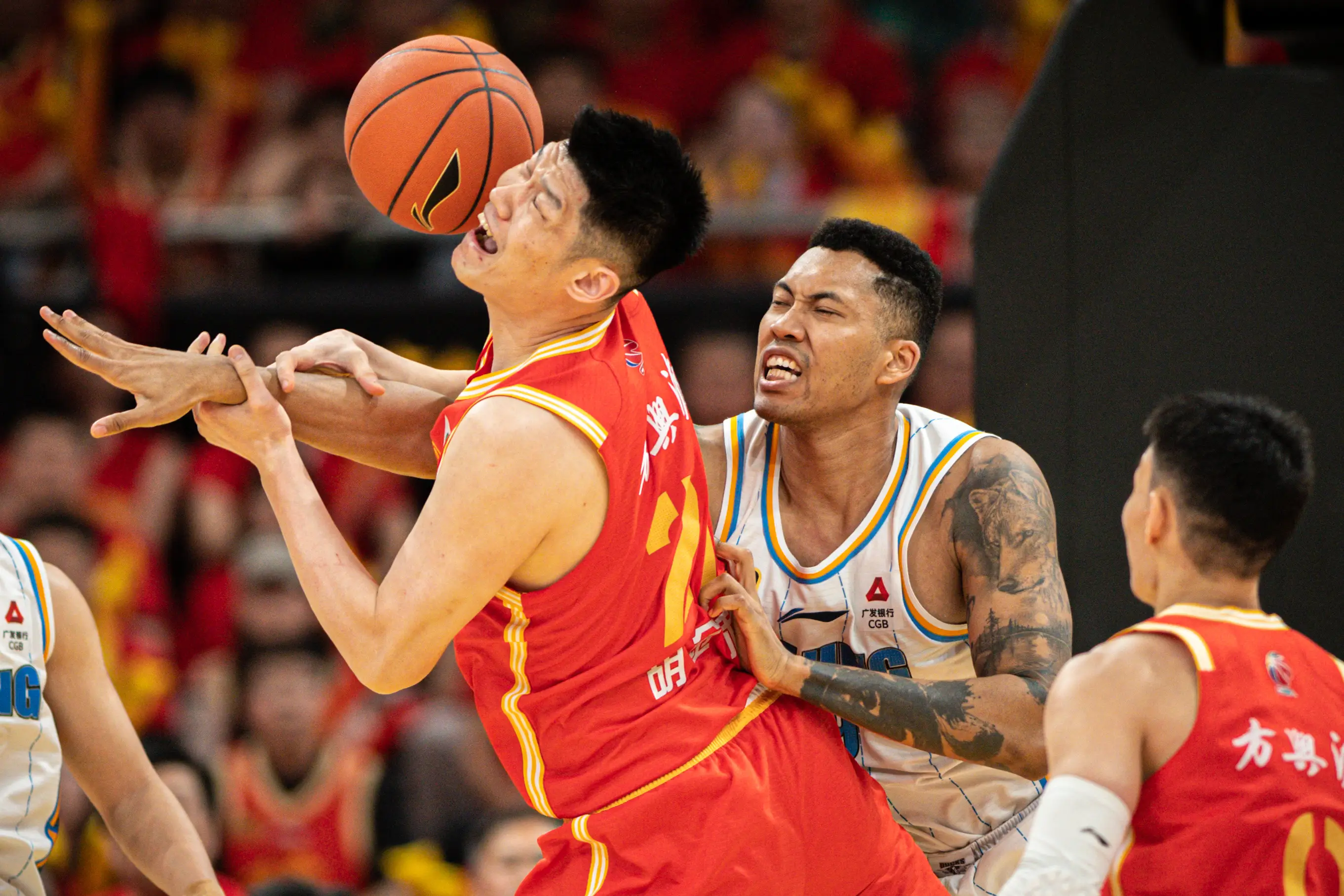 平稳发挥!球队凭借稳定表现,击败对手 平稳发挥!球队凭借稳定表现,击败对手