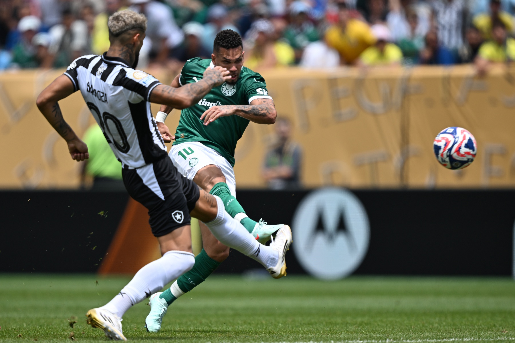 佛罗伦萨客场一球小胜,击败帕尔马的简单介绍 佛罗伦萨客场一球小胜,击败帕尔马的简单介绍