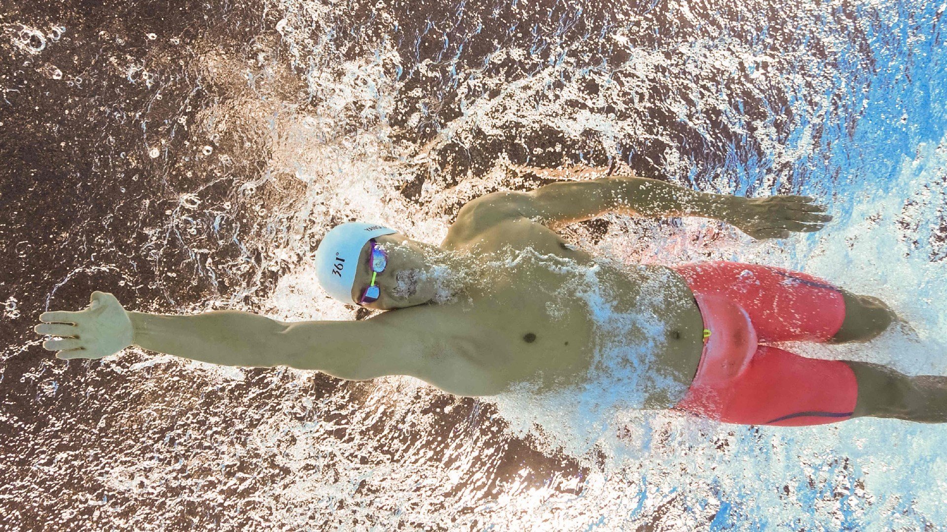 冰与火的碰撞,当冰岛坚韧遇上挪威风暴,德布劳内式稳定如何定义比赛胜负?