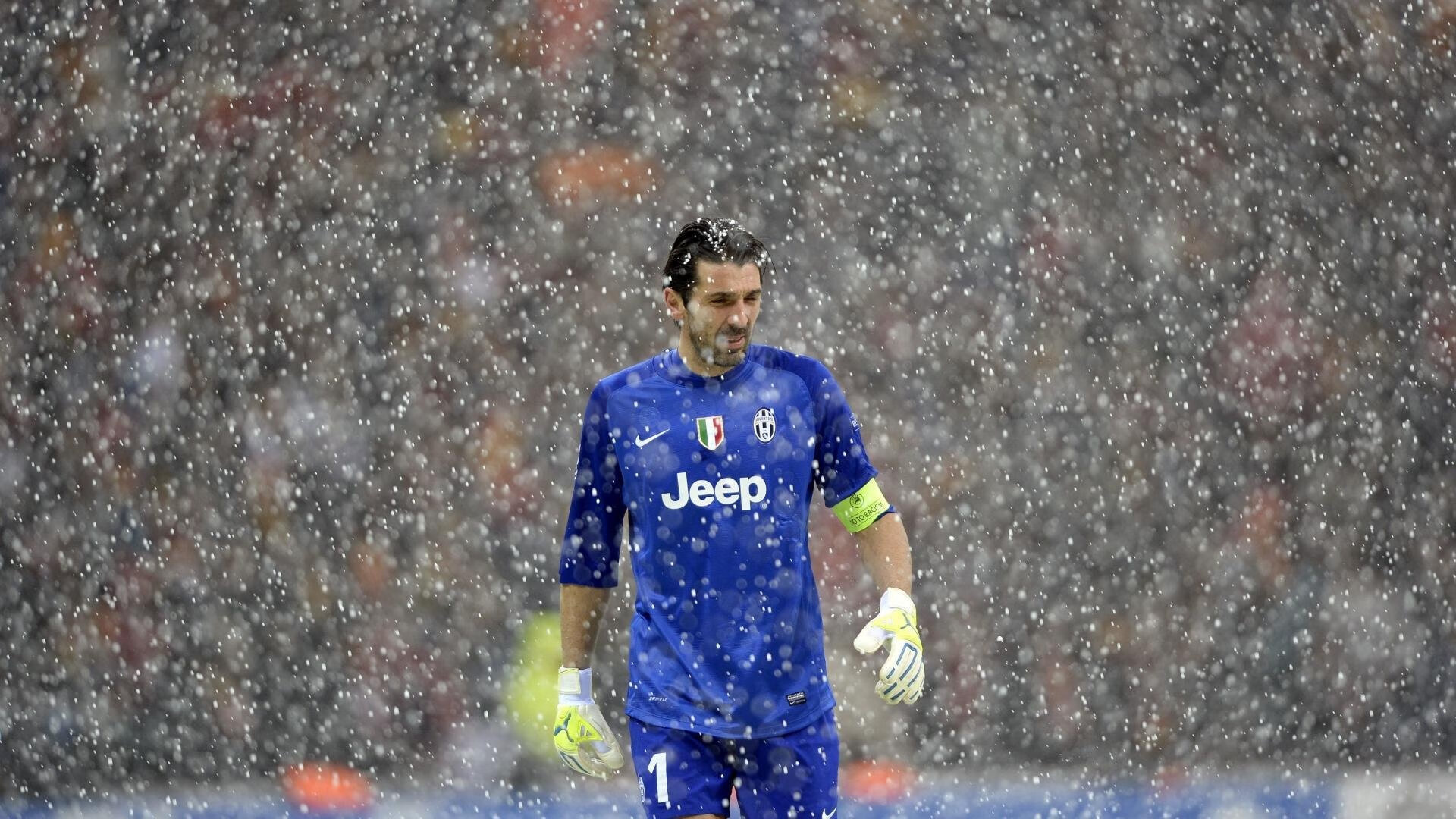 欧冠淘汰赛焦点战，公牛一波带走开拓者，当足球战术遇上篮球风暴