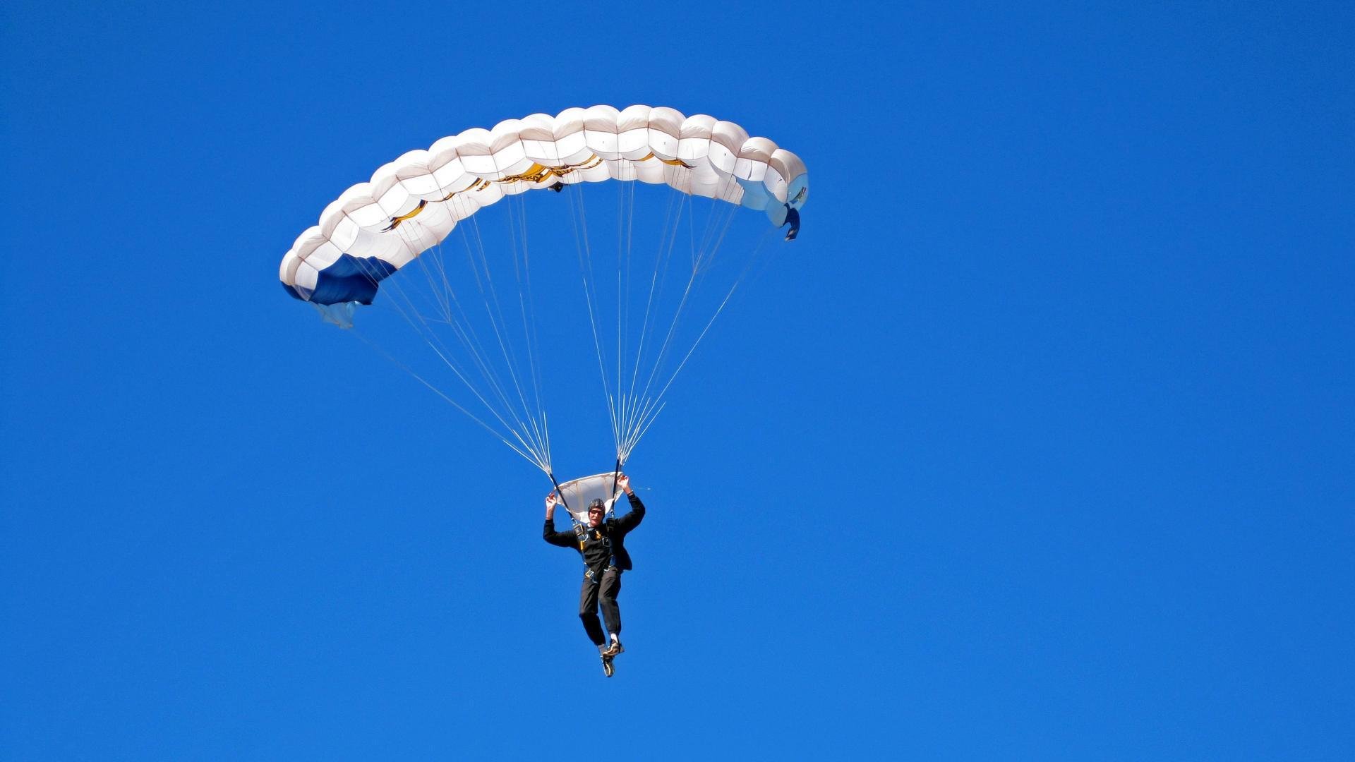 当英雄主义压倒国家机器,穆雷用一场逆天改命,为联合杯写下最孤独的注脚